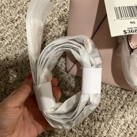 MICHAEL KORS CIARA 35S8GC6M2L MEDIUM MESSENGER LEATHER BAG IN POWDER BLU… - Picture 12 of 16